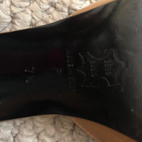 Sigerson Morrison kitten heels size 71/2, classy - Picture 4 of 4